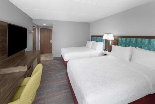 hampton inn cleveland downtown