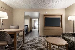 embassy suites by hilton cleveland rockside
