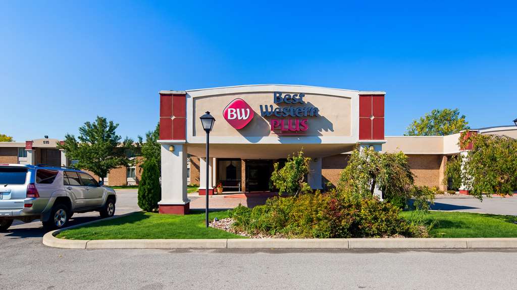 spark by hilton lockport