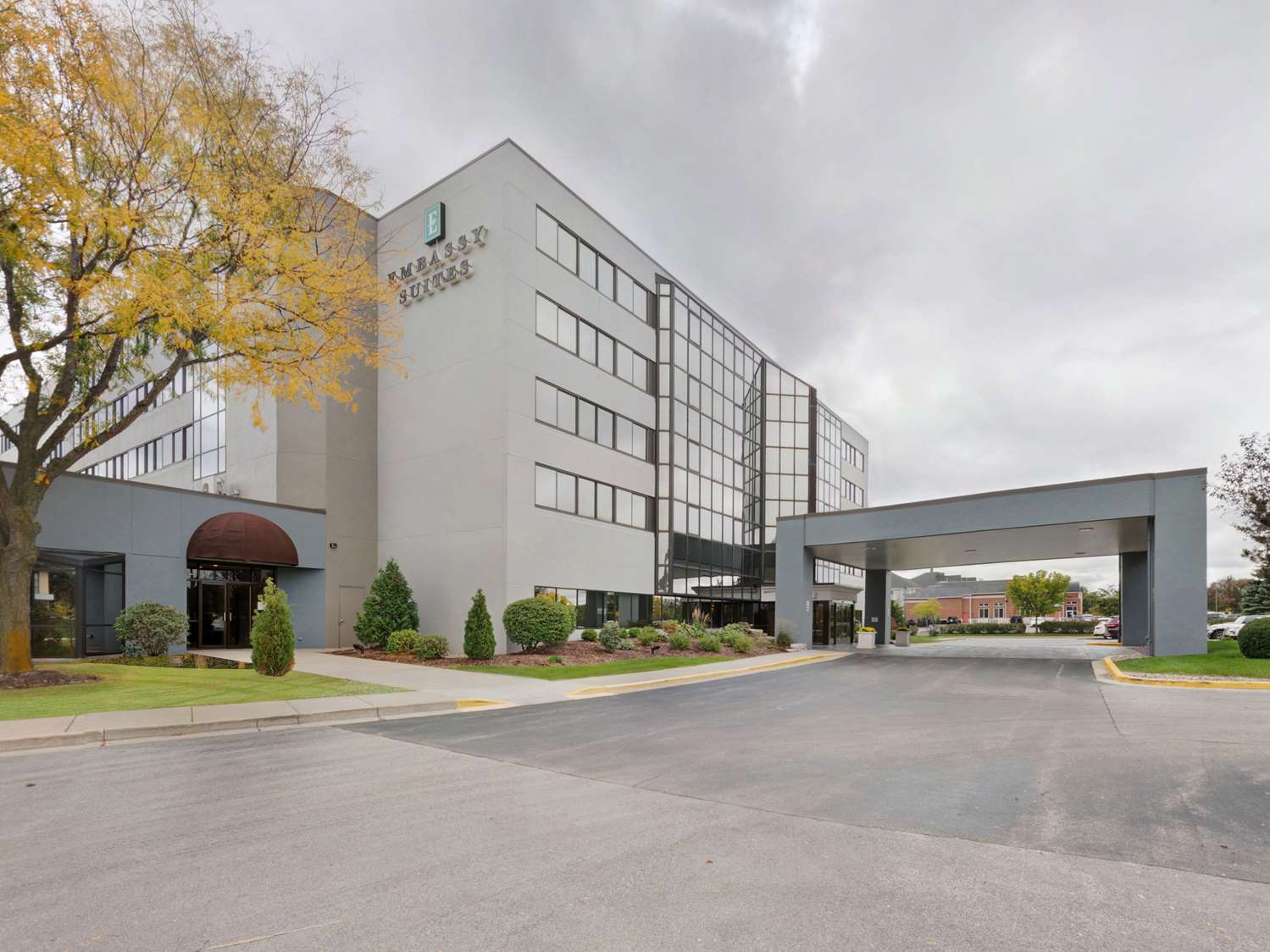 embassy suites by hilton milwaukee brookfield