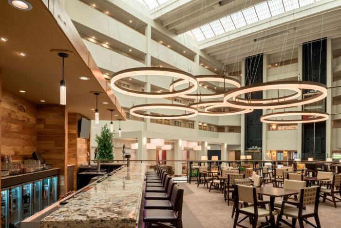 embassy suites by hilton milwaukee brookfield