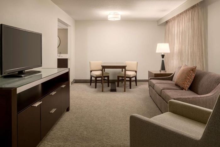 embassy suites by hilton milwaukee brookfield