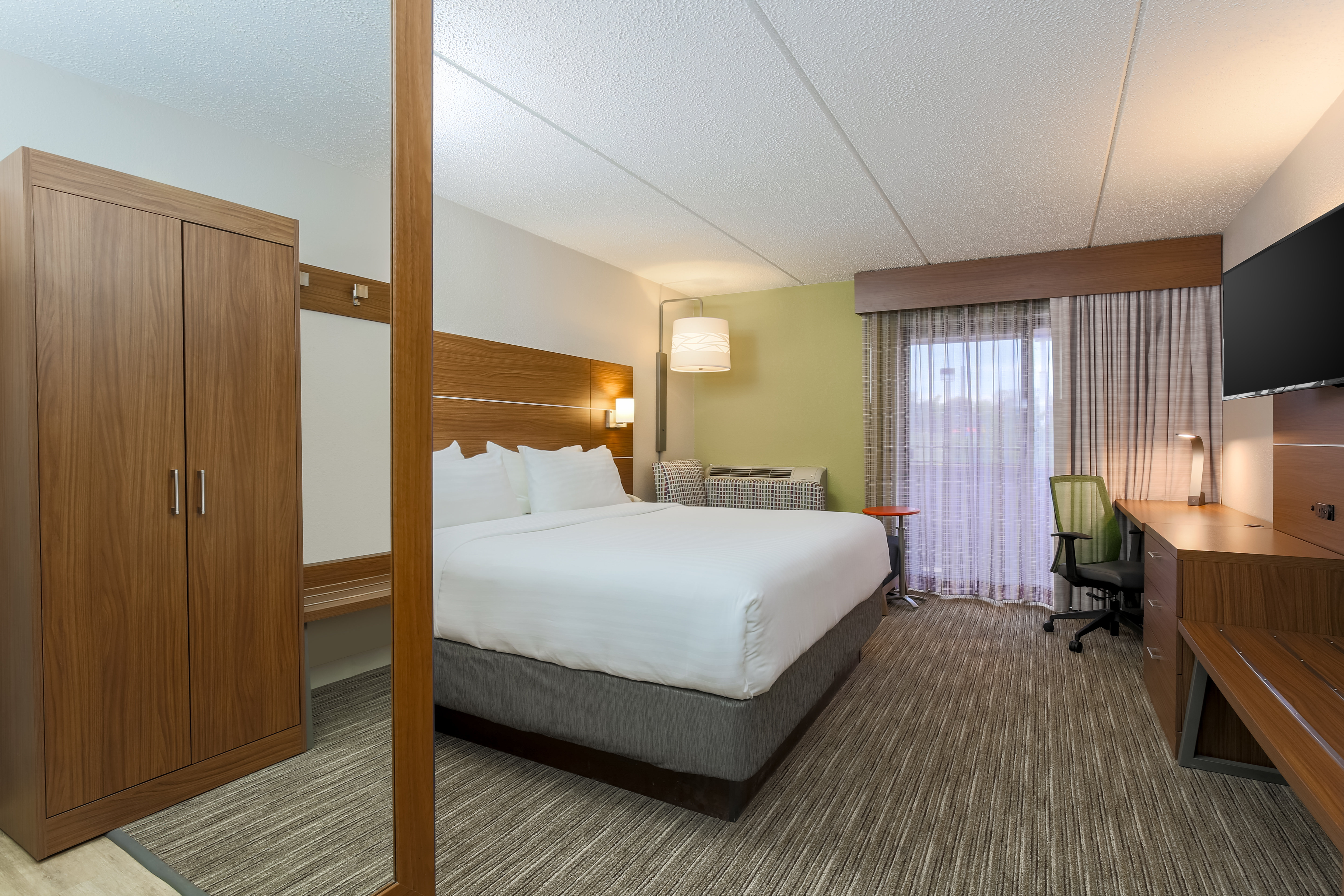 holiday inn express milwaukee west medical center by ihg