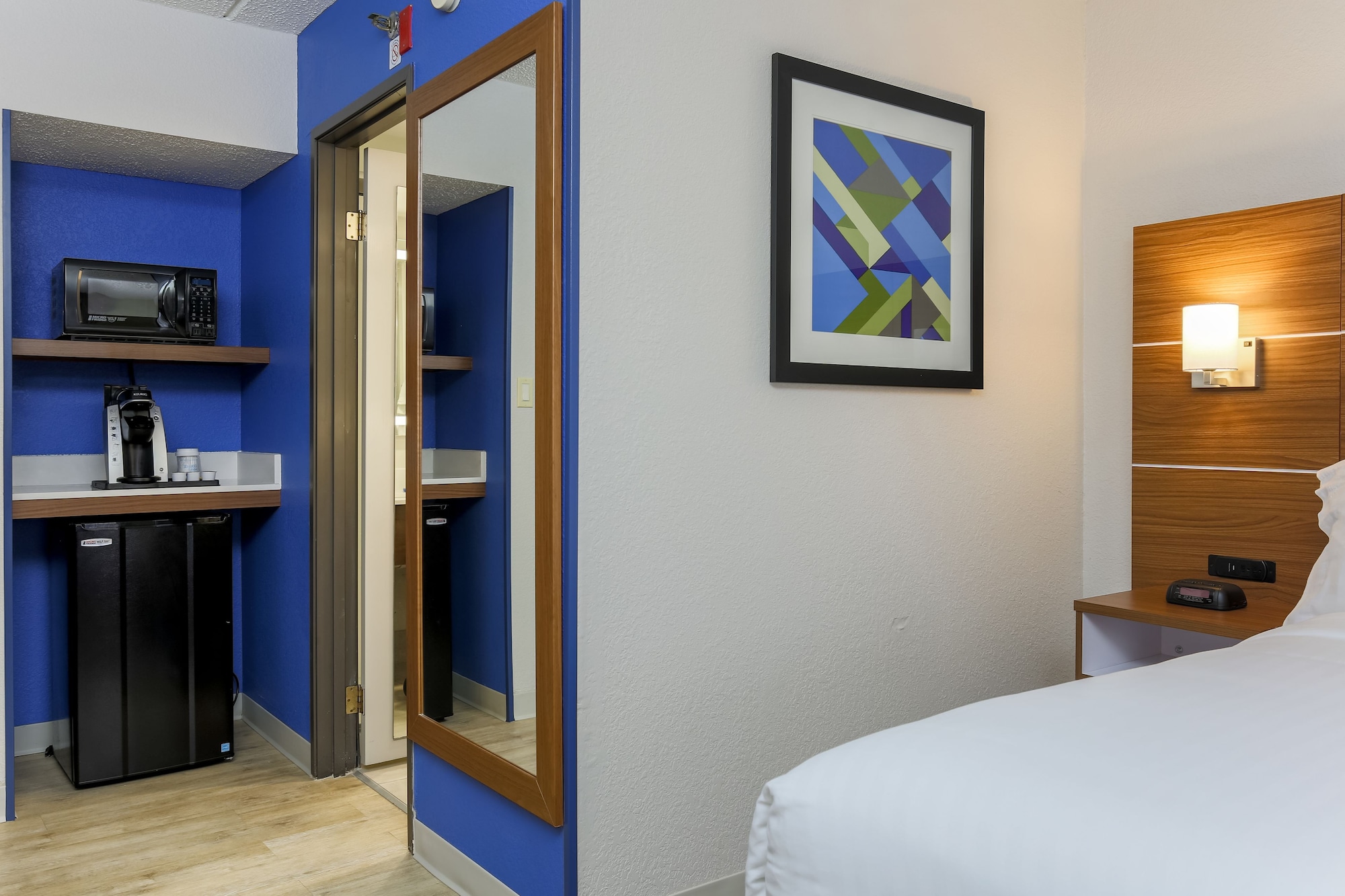 holiday inn express milwaukee west medical center by ihg