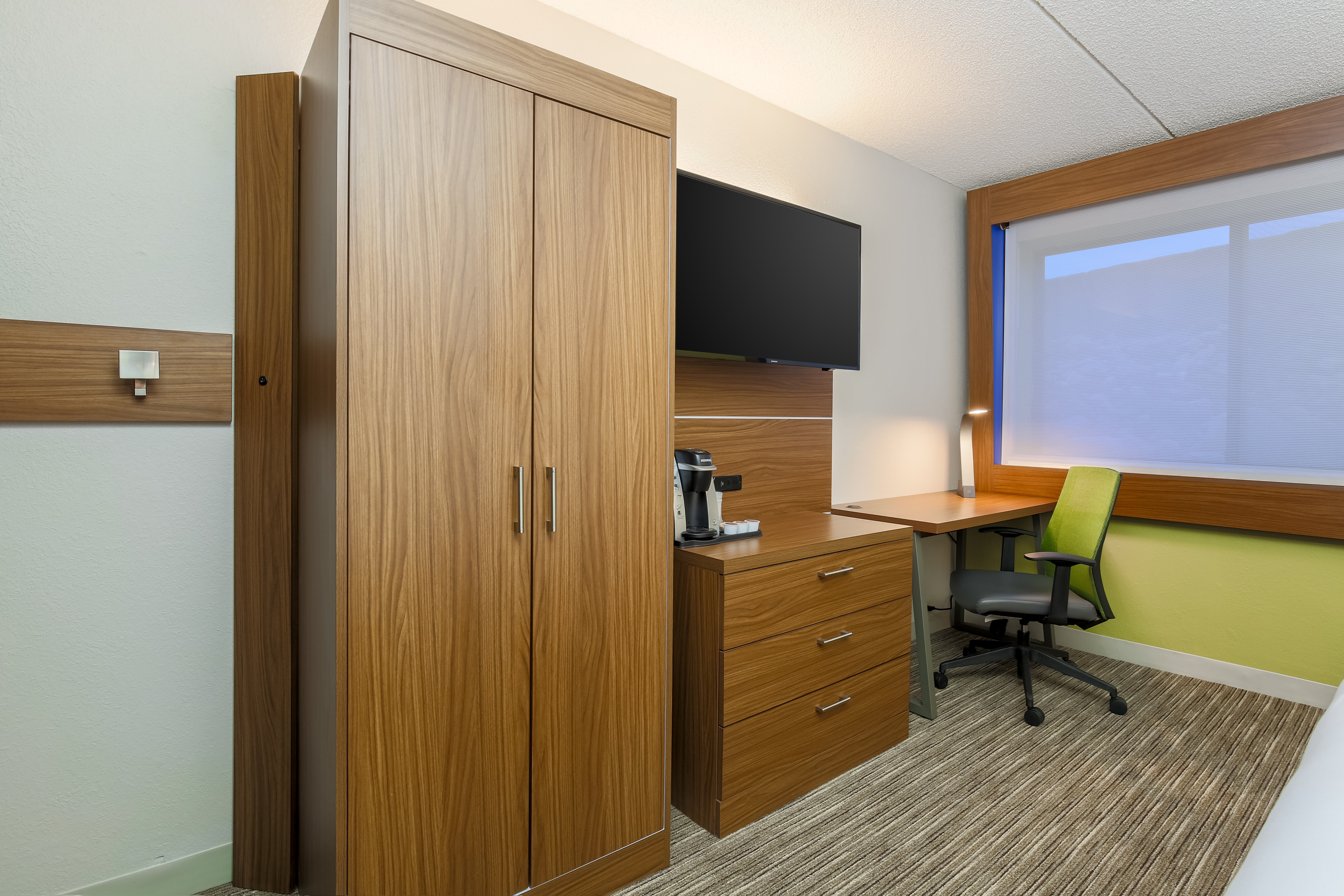 holiday inn express milwaukee west medical center by ihg