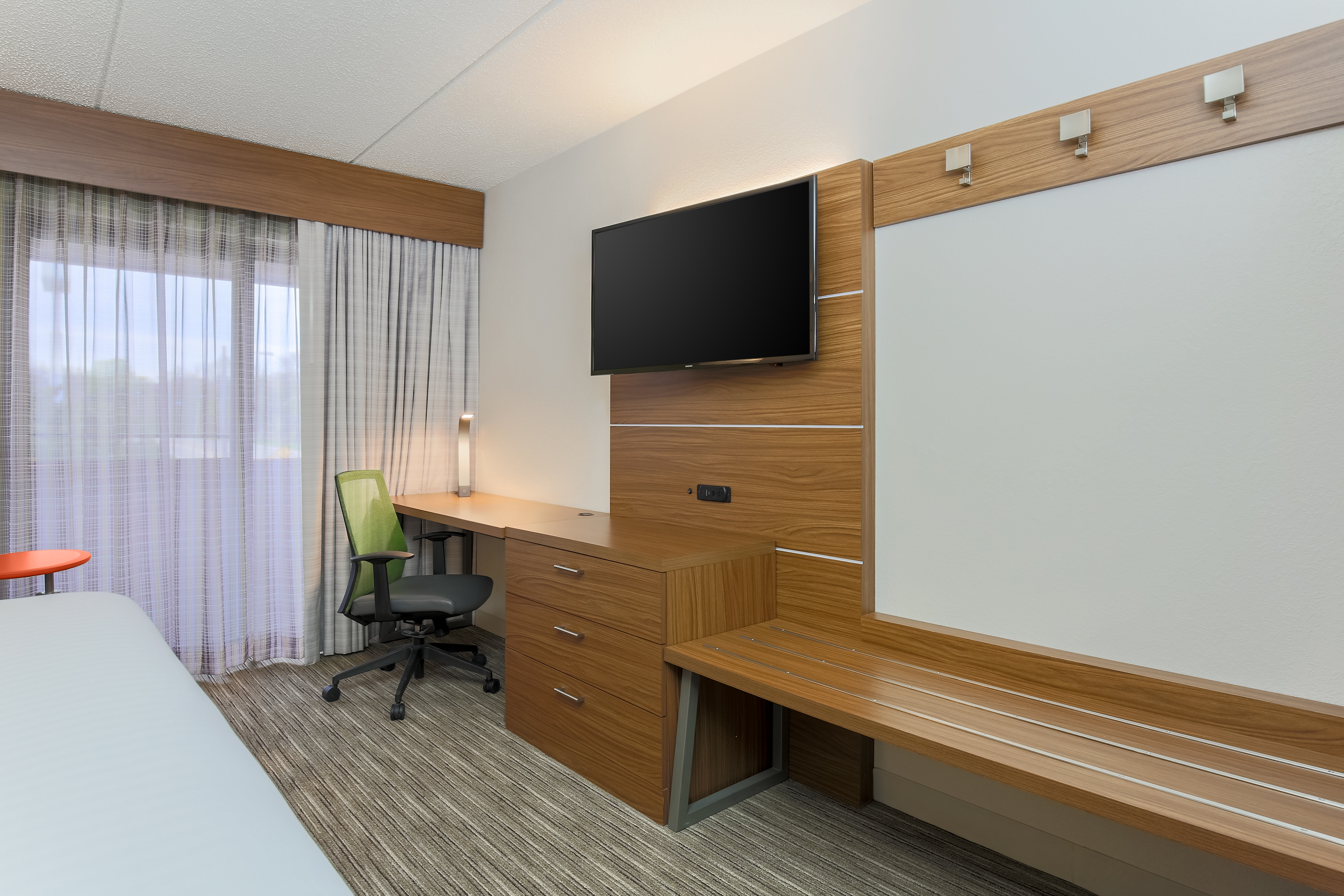 holiday inn express milwaukee west medical center by ihg