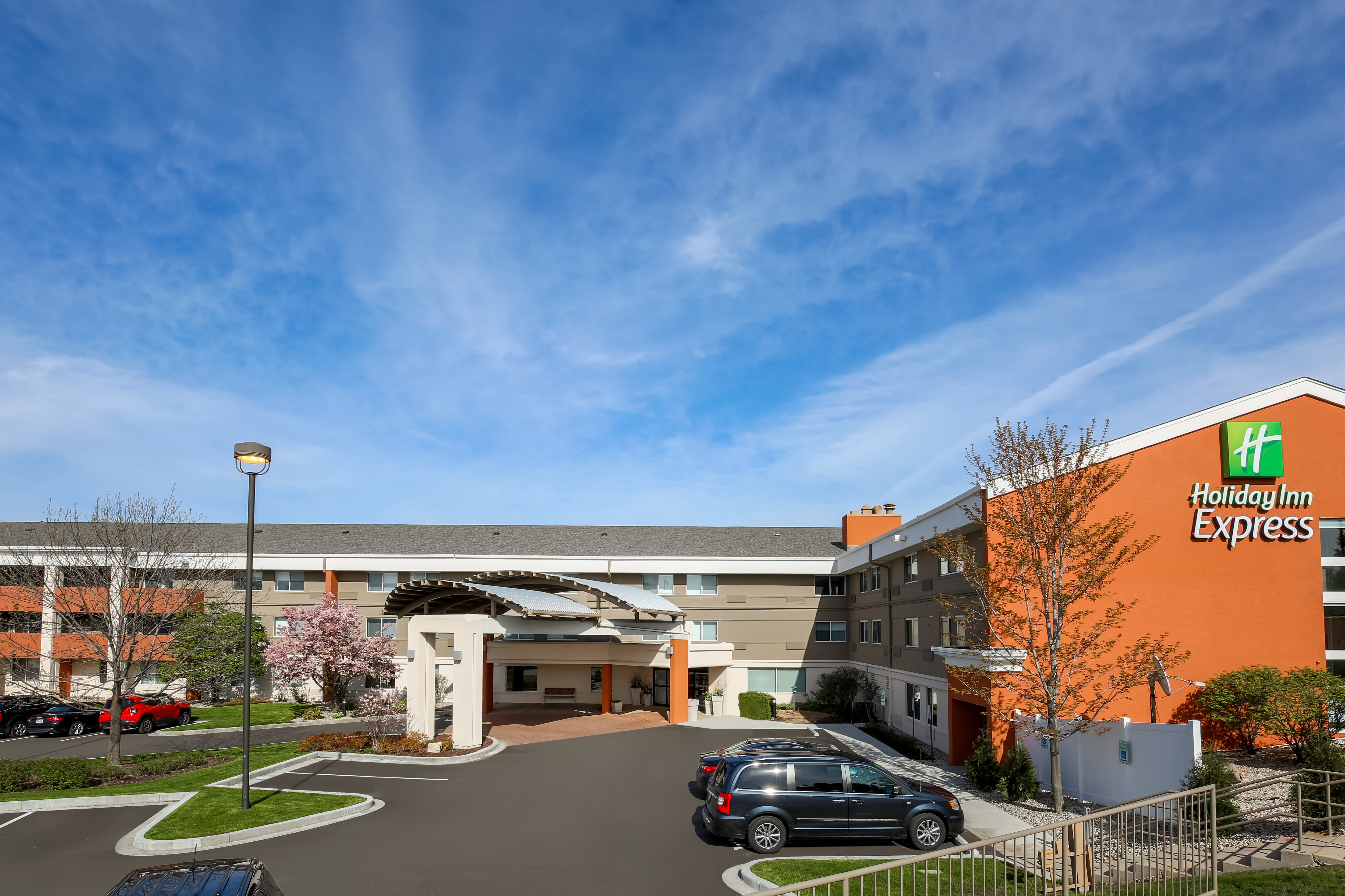 holiday inn express milwaukee west medical center by ihg