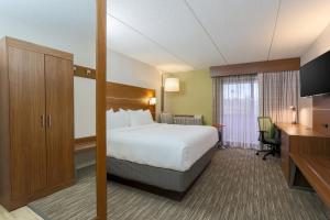 holiday inn express milwaukee west medical center by ihg