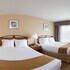 comfort inn and suites nw milwaukee