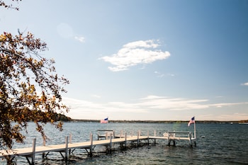 Bella Vista Suites,Walworth>>Lake Geneva,3 star