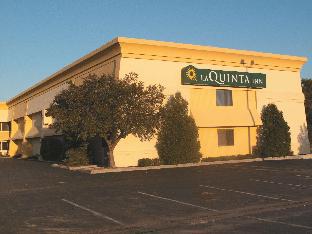 Days Inn By Wyndham Pleasant Prairie Kenosha,Near America's Action Territory Family Fun Park,3 star