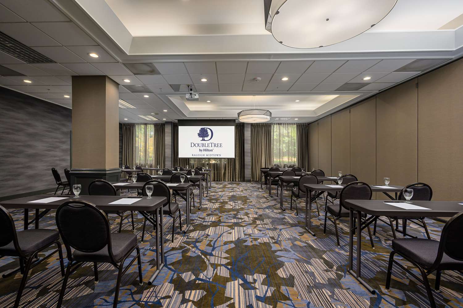 doubletree by hilton raleigh midtown nc
