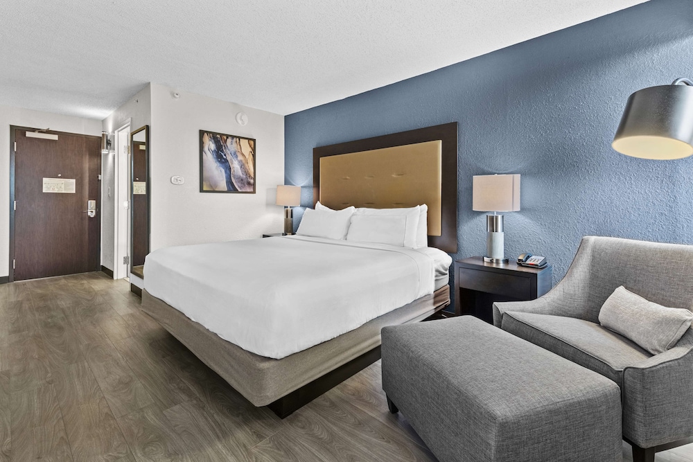 doubletree by hilton raleigh midtown nc