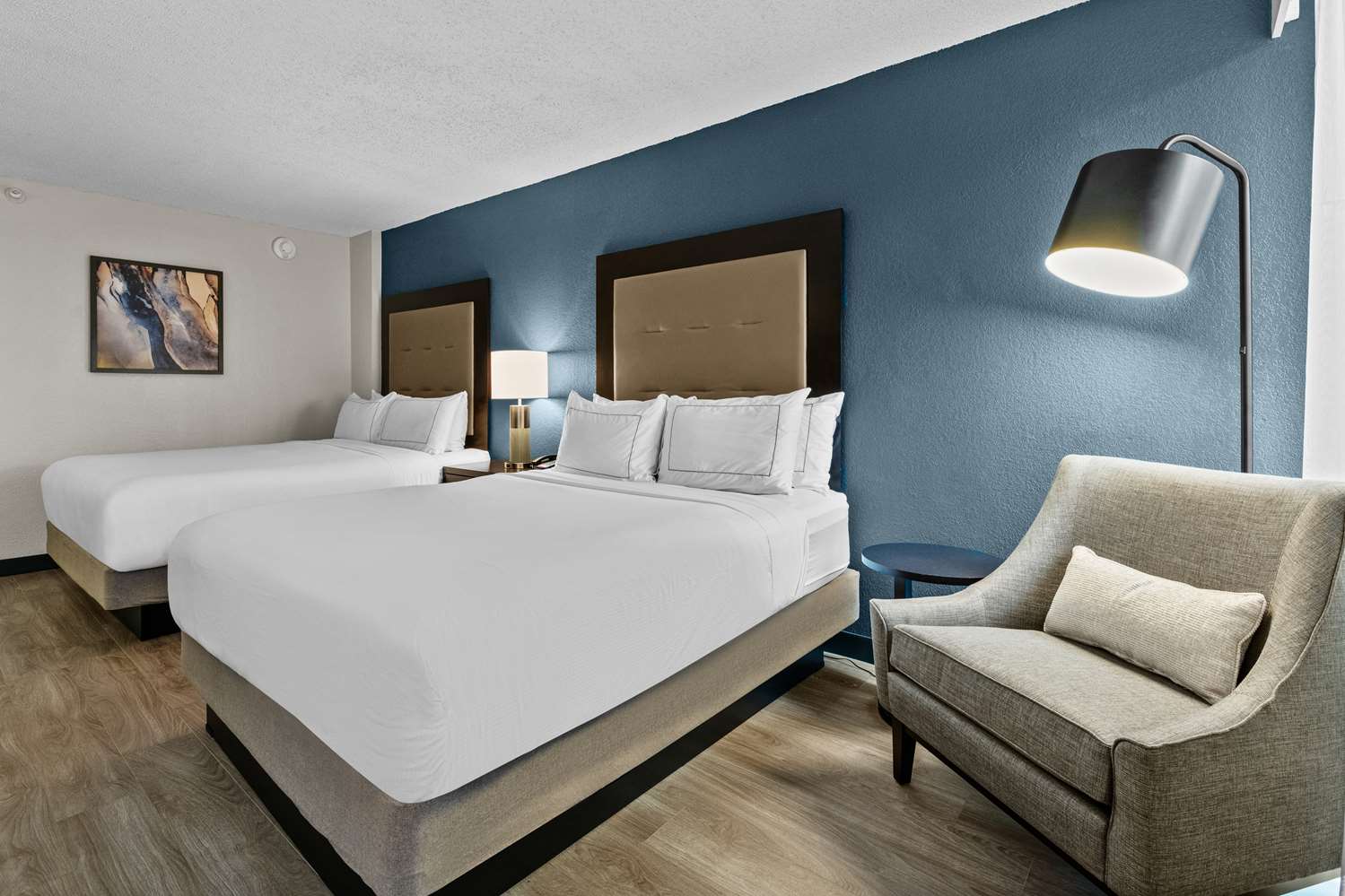 doubletree by hilton raleigh midtown nc