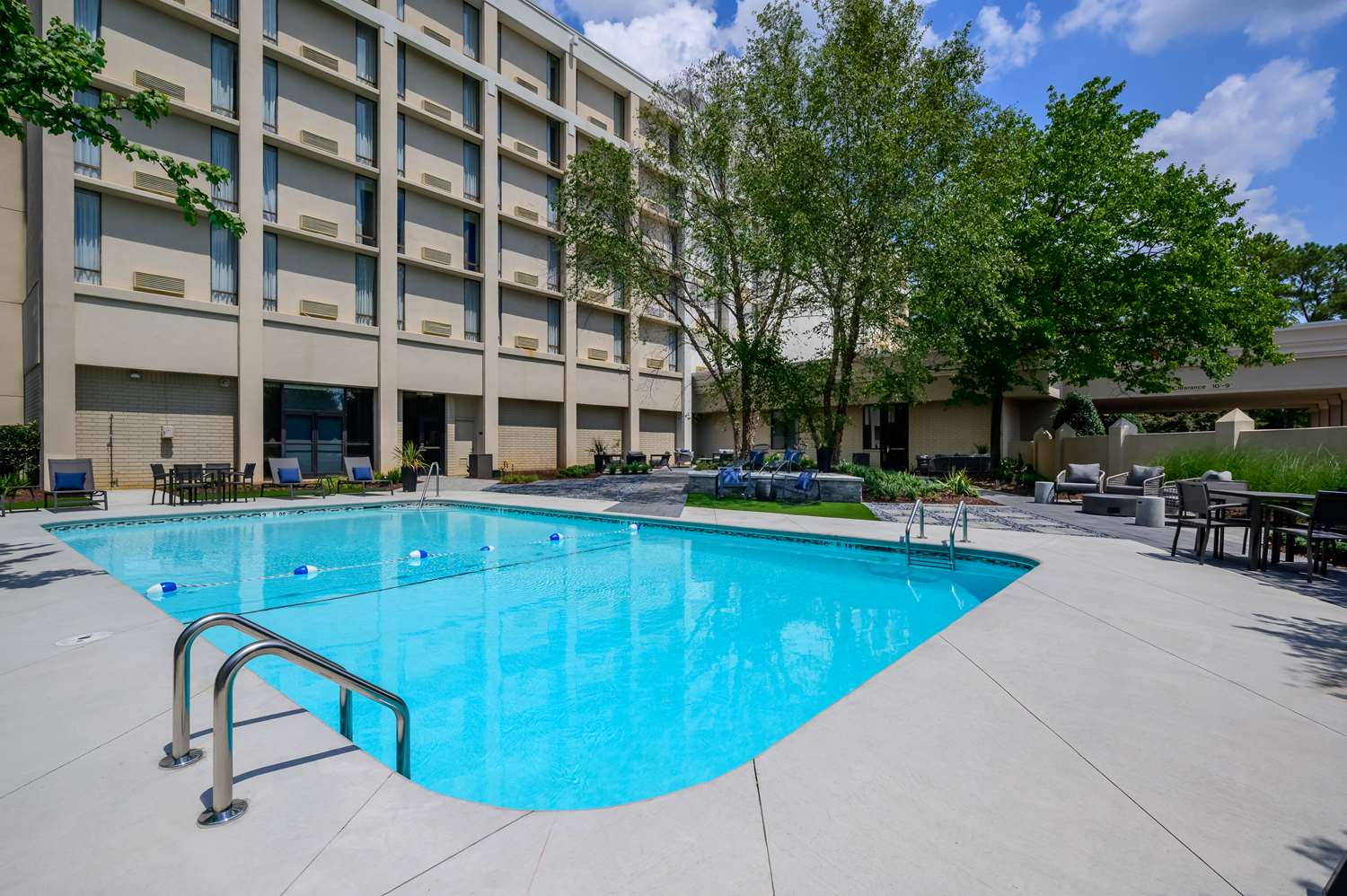 doubletree by hilton raleigh midtown nc