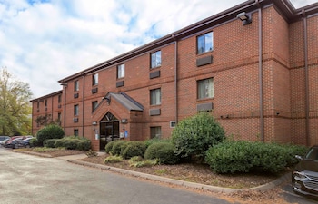 extended stay america suites north raleigh wake towne dr