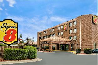 super 8 by wyndham raleigh north east