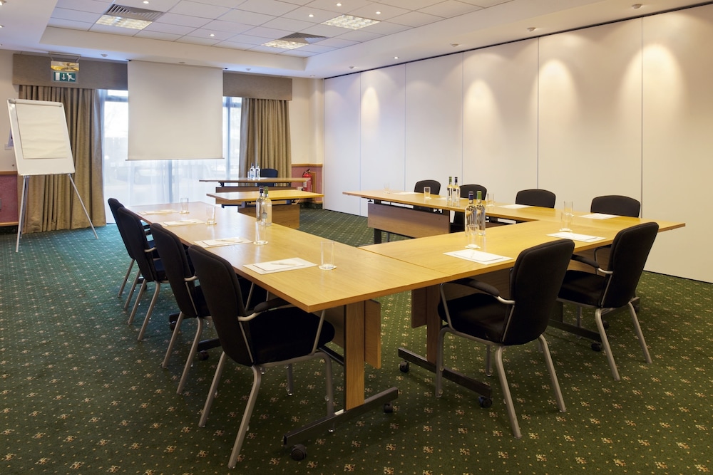 holiday inn glasgow east kilbride by ihg