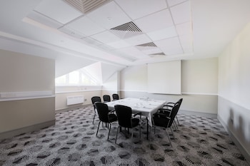 holiday inn glasgow east kilbride by ihg