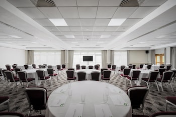 holiday inn glasgow east kilbride by ihg