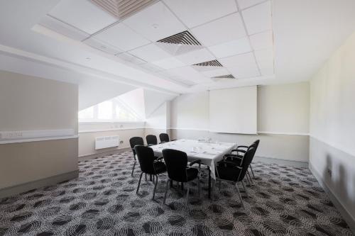 holiday inn glasgow east kilbride by ihg
