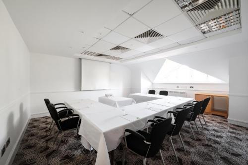 holiday inn glasgow east kilbride by ihg