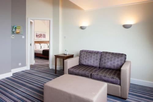 holiday inn glasgow east kilbride by ihg