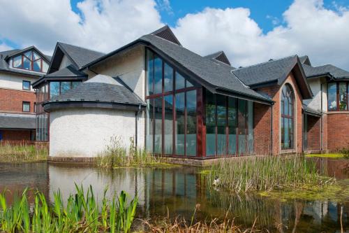 holiday inn glasgow east kilbride by ihg