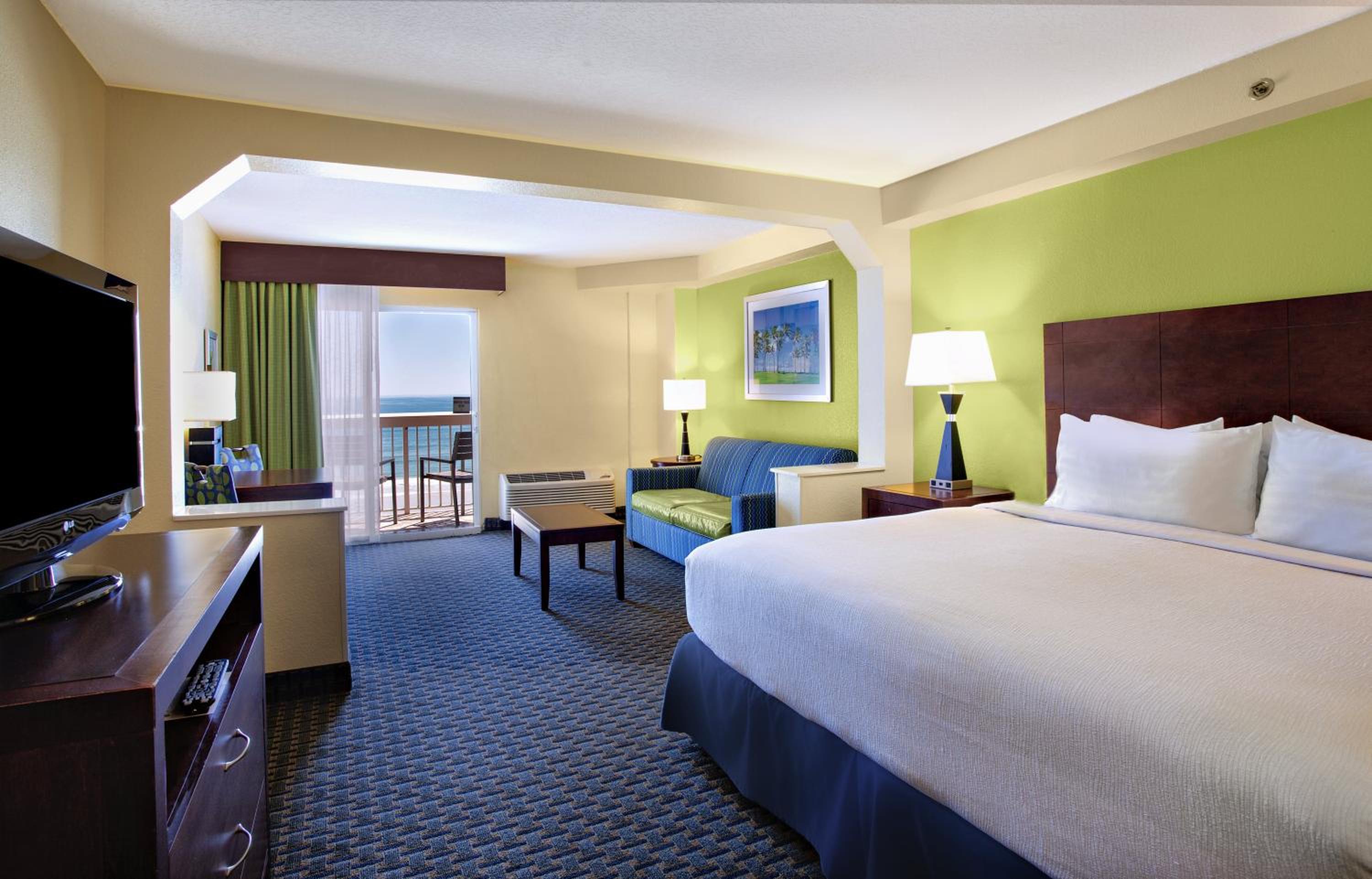 holiday inn and suites daytona beach on the ocean