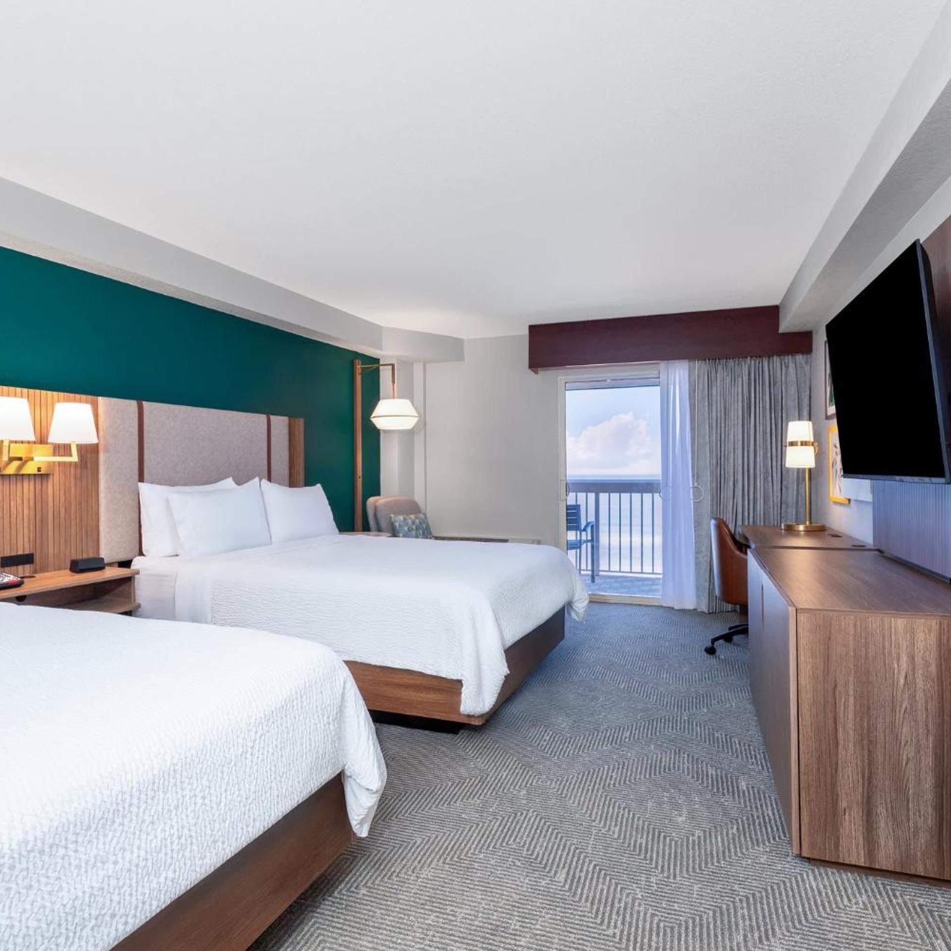 holiday inn and suites daytona beach on the ocean