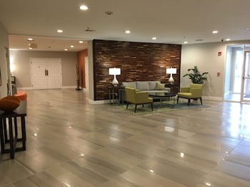 Holiday Inn & Suites Daytona Beach On The Ocean,Volusia County>>Daytona Beach,3 star