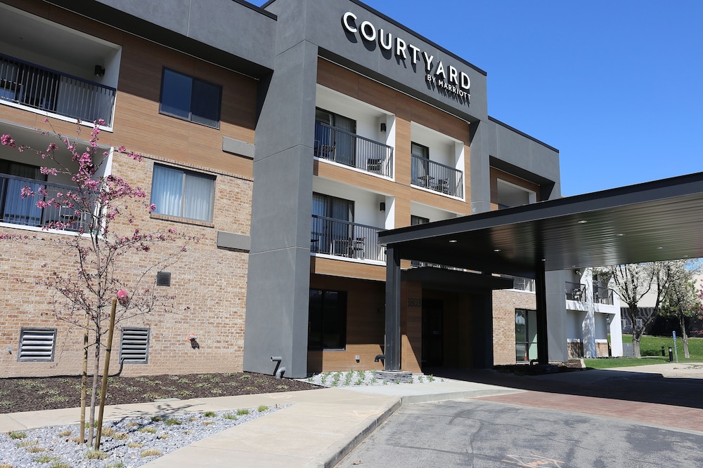 Courtyard By Marriott Layton,Layton>>Clearfield,3 star
