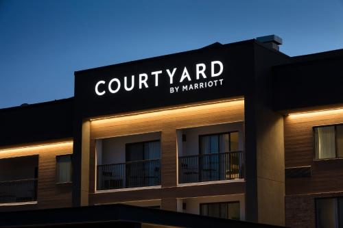 courtyard by marriott layton