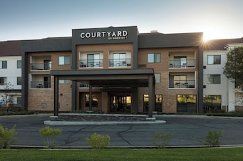 courtyard by marriott layton