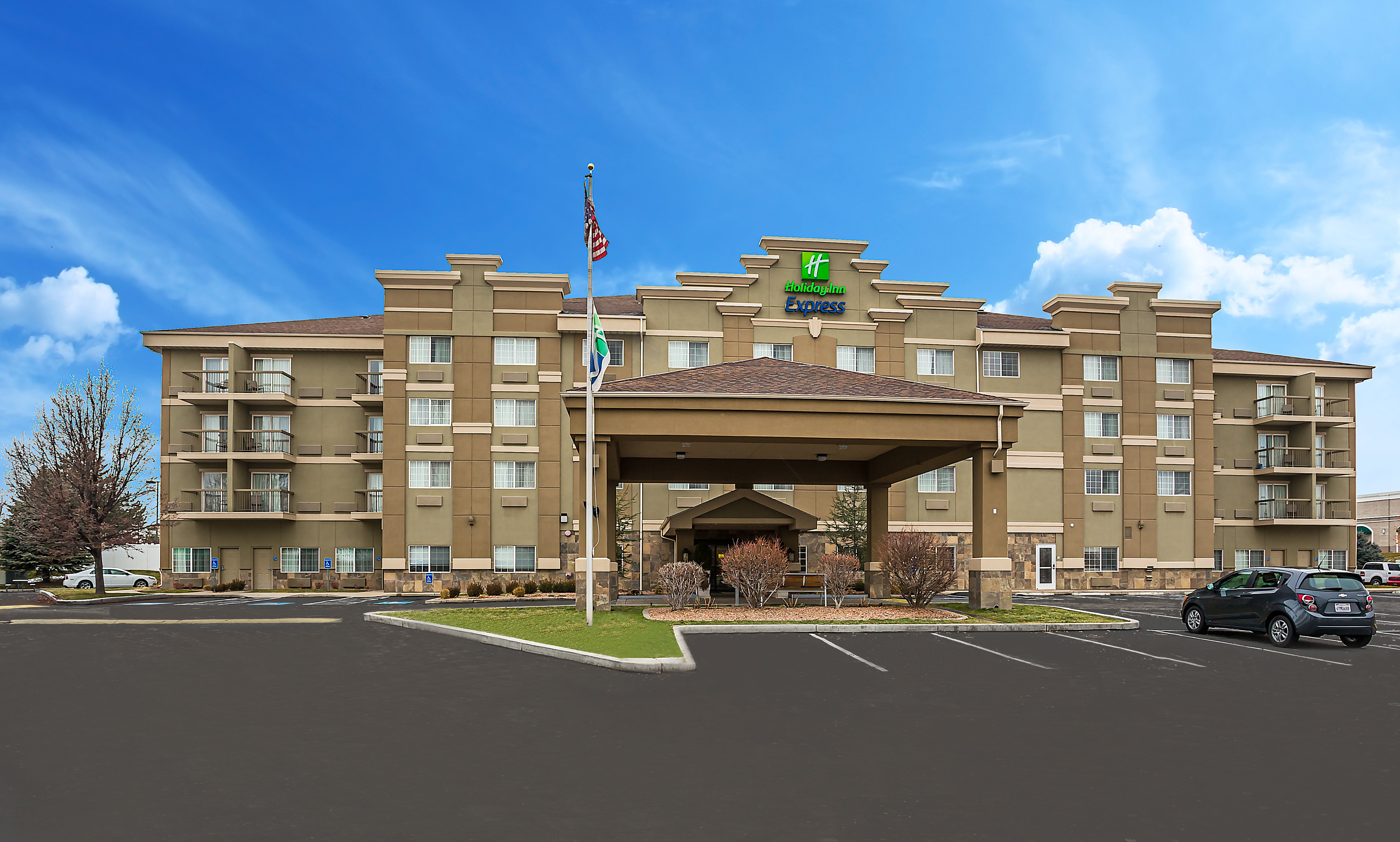 holiday inn express layton by ihg