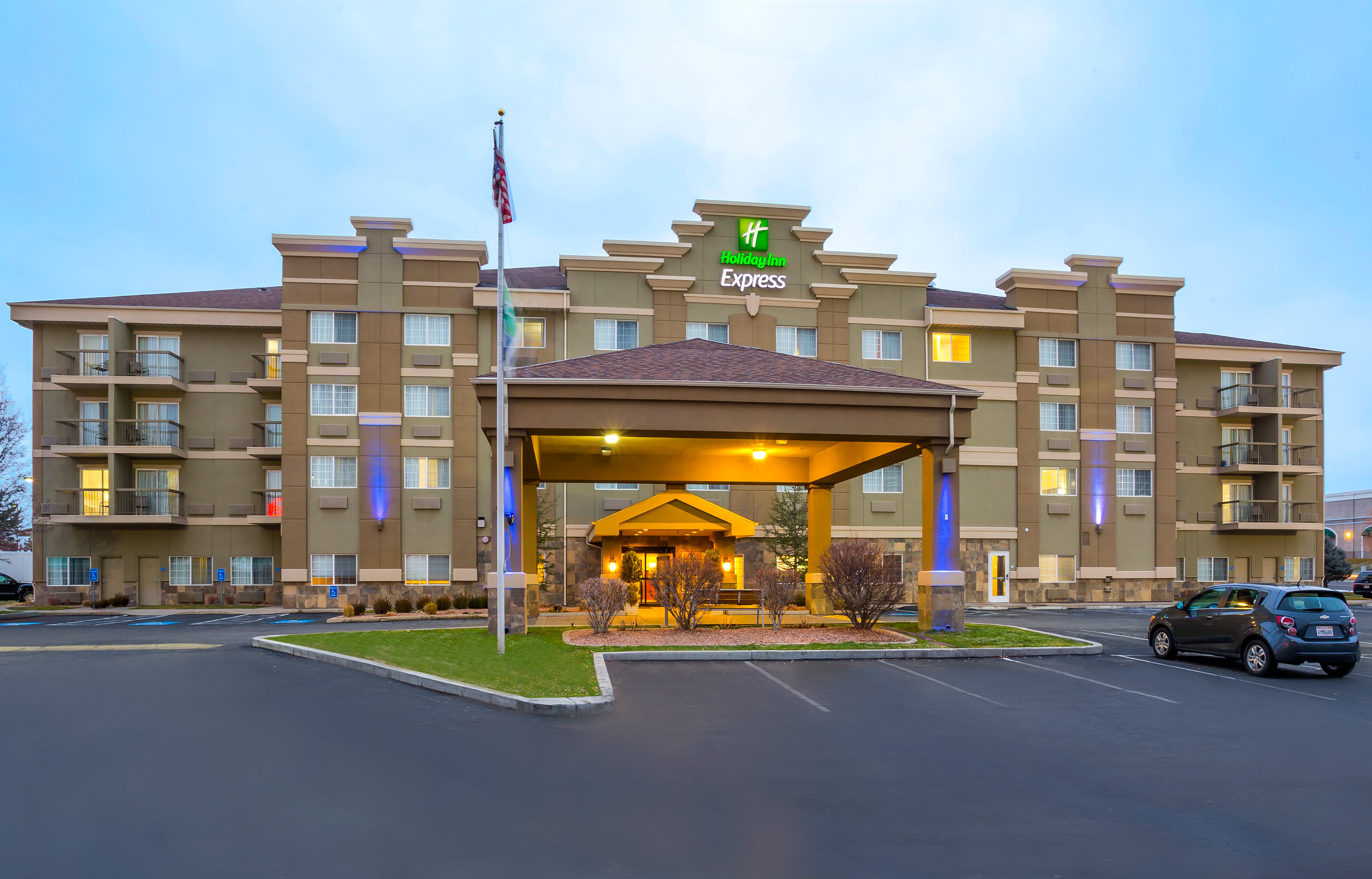 holiday inn express layton by ihg