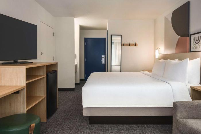 spark by hilton mystic groton