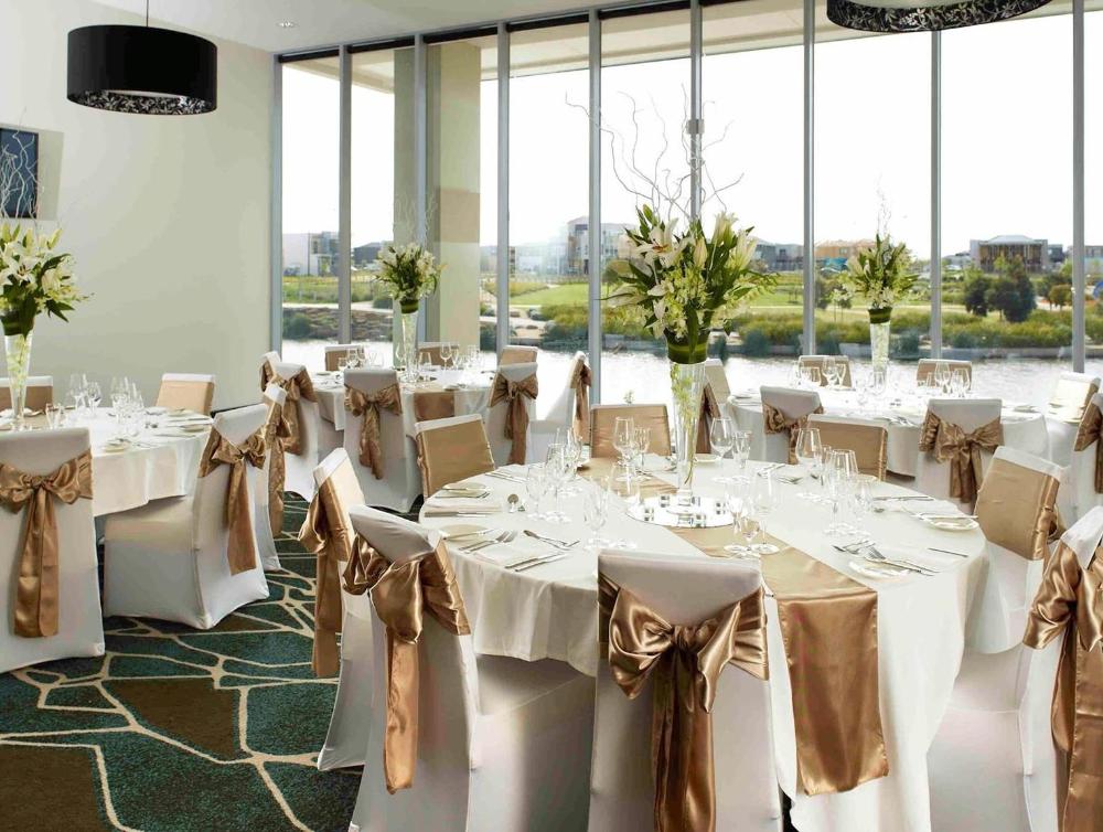 mercure melbourne caroline springs