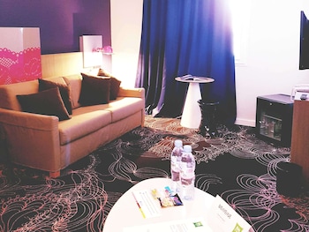 ibis styles arles palais des congres