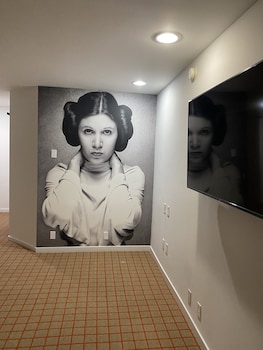 best western plus hollywood hills hotel