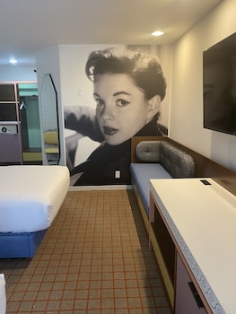 best western plus hollywood hills hotel