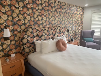 best western plus hollywood hills hotel