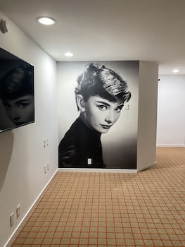 best western plus hollywood hills hotel