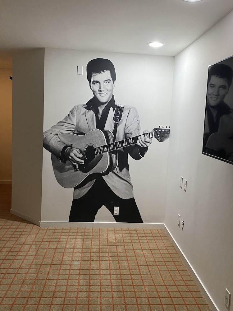 best western plus hollywood hills hotel