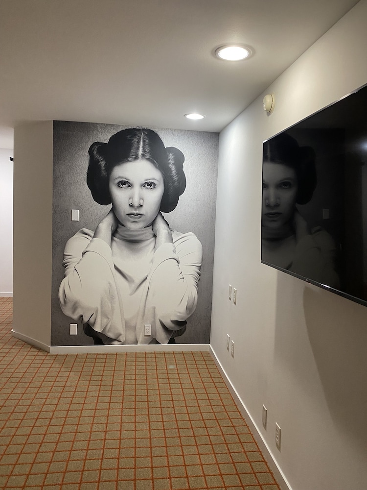 best western plus hollywood hills hotel