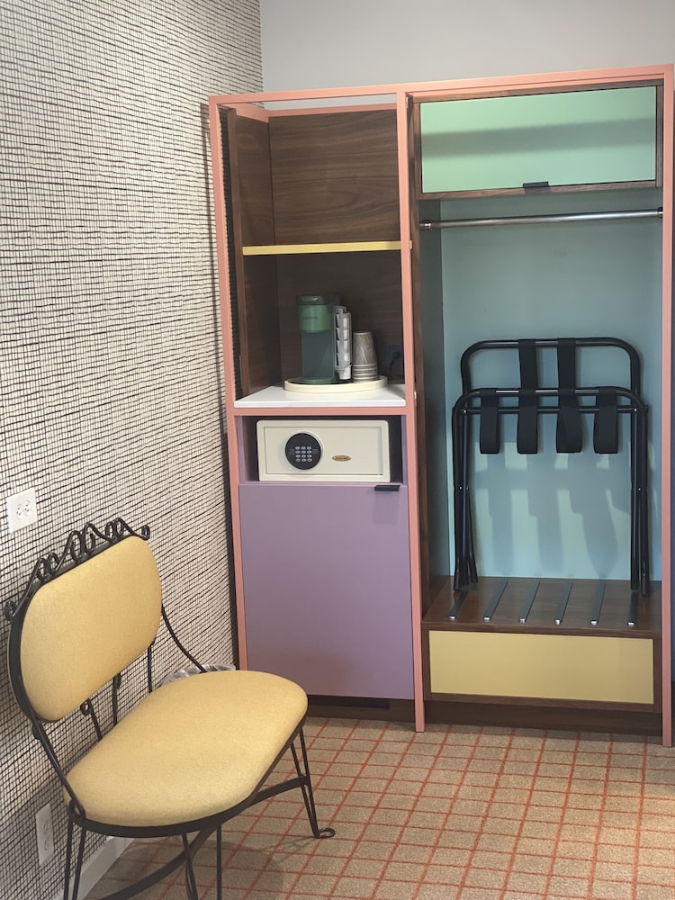 best western plus hollywood hills hotel