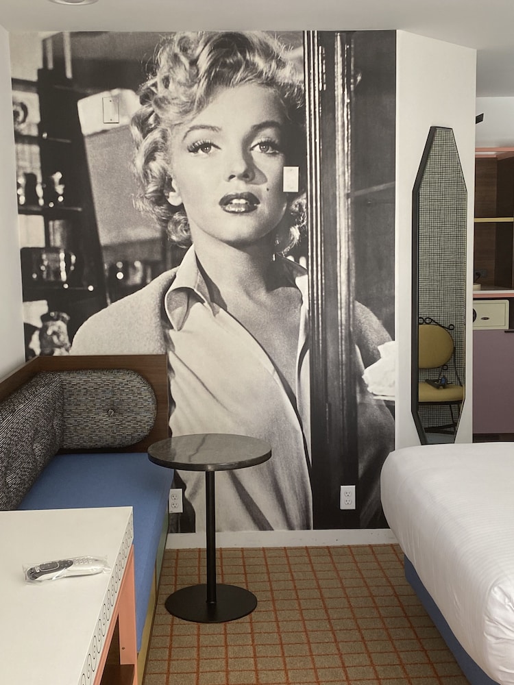 best western plus hollywood hills hotel