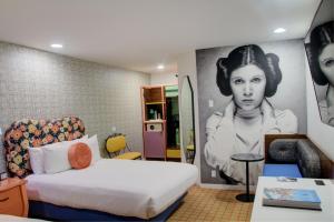 Best Western Plus Hollywood Hills Hotel,Hollywood Hills>>Hollywood,3 star