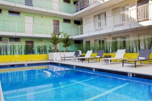 Best Western Plus Hollywood Hills Hotel,Hollywood Hills>>Hollywood,3 star