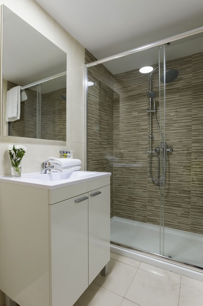 boutique urban madrid genova